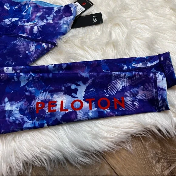 Peloton Blue Moves Reversible High Waisted Leggings. Size Small. NWT - Picture 8 of 13